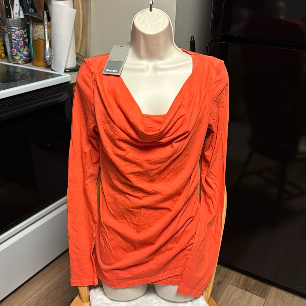 Bench NWT S orange long sleeve drop collar ruched side tee shirt